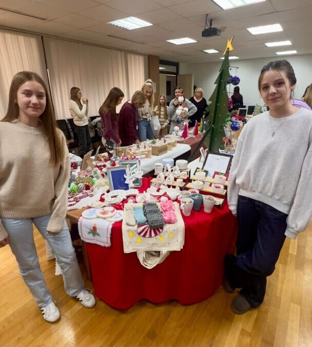 Učenička zadruga Marljivko na božićnoj izložbi Zagrebačke županije