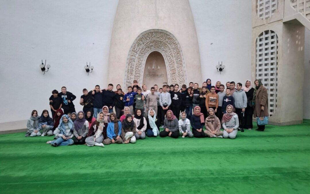 Terenska nastava 5. razreda u Islamski centar i džamiju