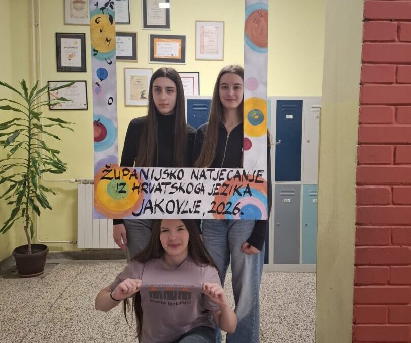 Uspjeh naših učenica na županijskom natjecanju iz hrvatskog jezika